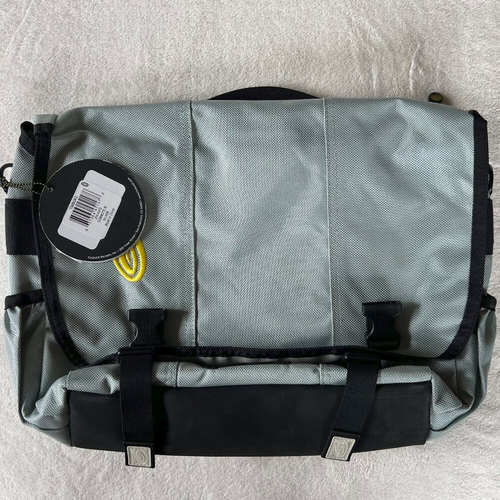 NWT Timbuk2 Commute Laptop Bag medium in silver